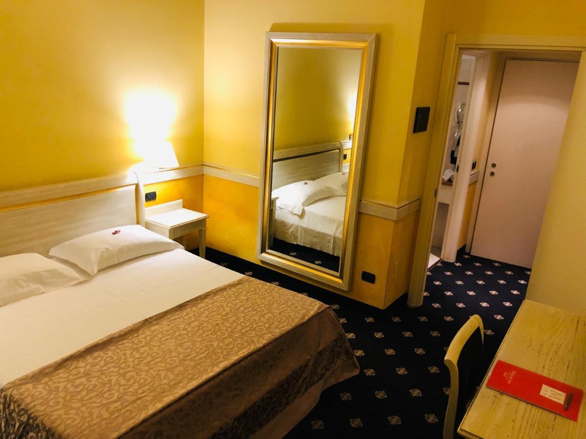 Hotel Malpensa Inn Aereoporto Tornavento  Buitenkant foto