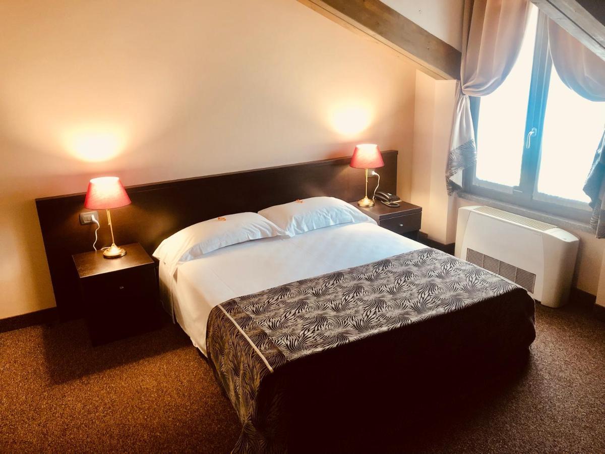 Hotel Malpensa Inn Aereoporto Tornavento  Buitenkant foto