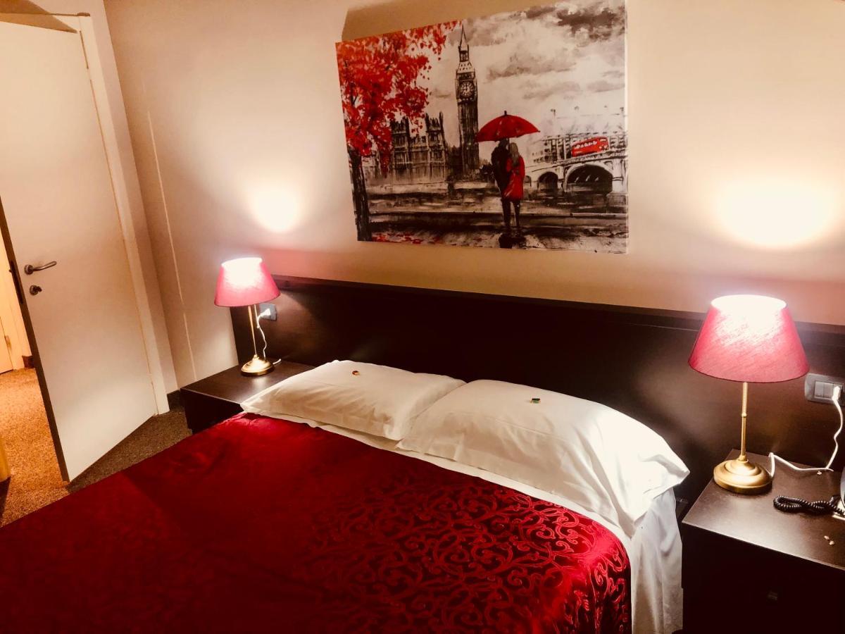 Hotel Malpensa Inn Aereoporto Tornavento  Buitenkant foto