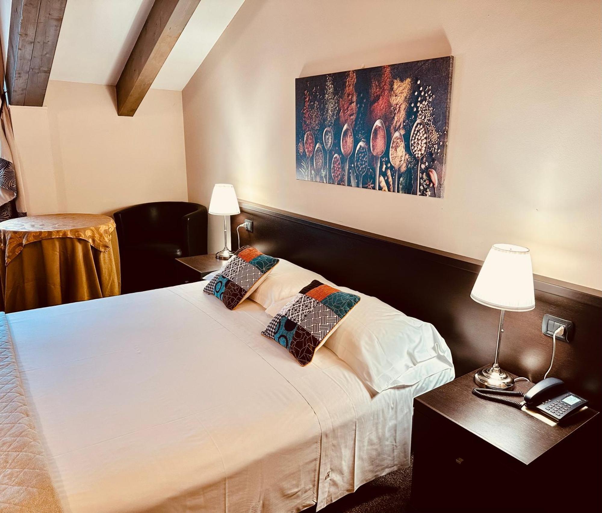 Hotel Malpensa Inn Aereoporto Tornavento  Buitenkant foto