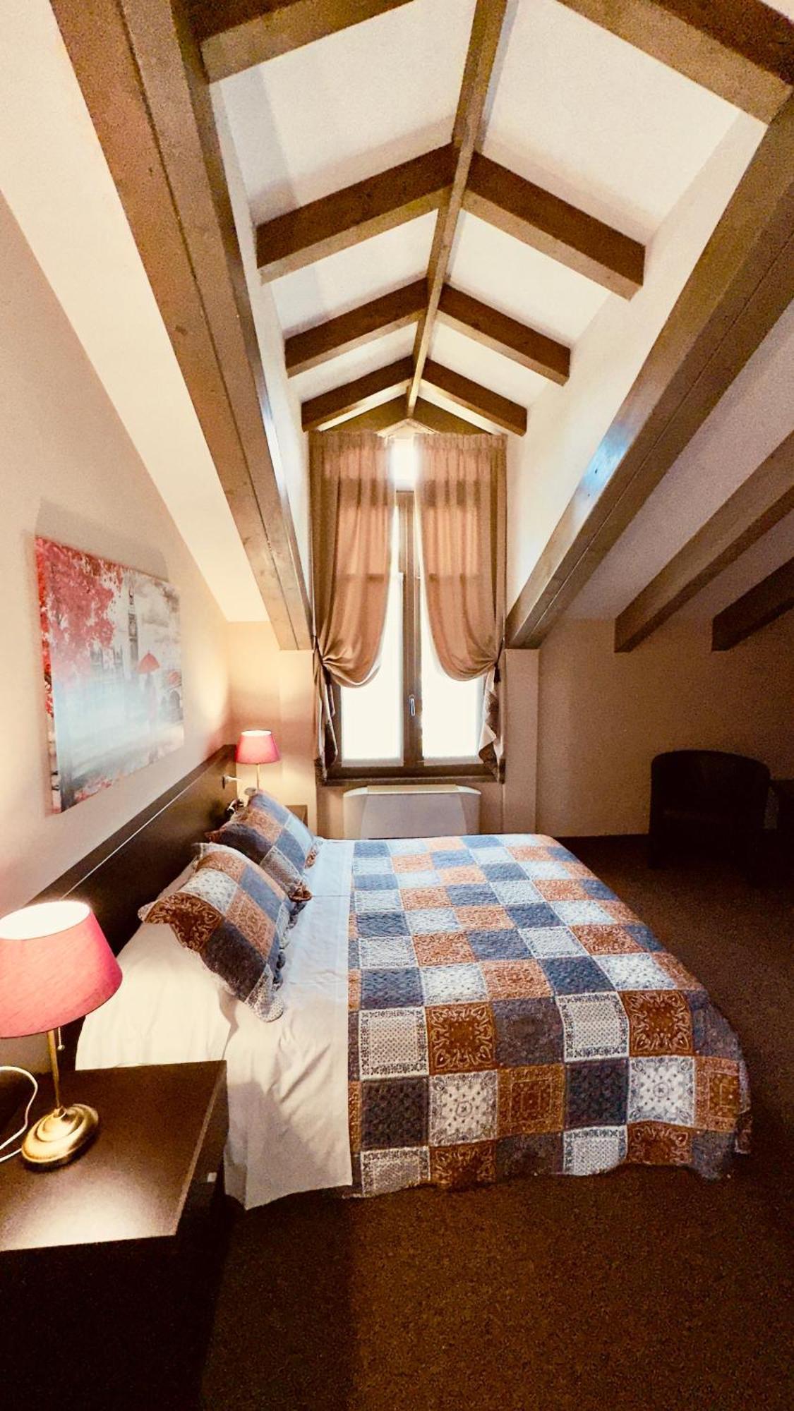 Hotel Malpensa Inn Aereoporto Tornavento  Buitenkant foto